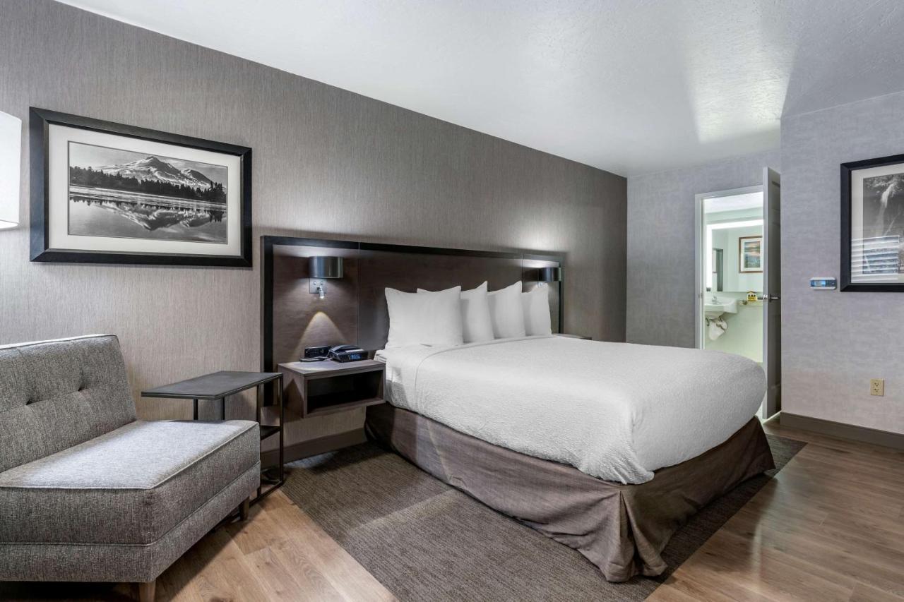 Best Western Plus Hilltop Inn Реддінг Екстер'єр фото