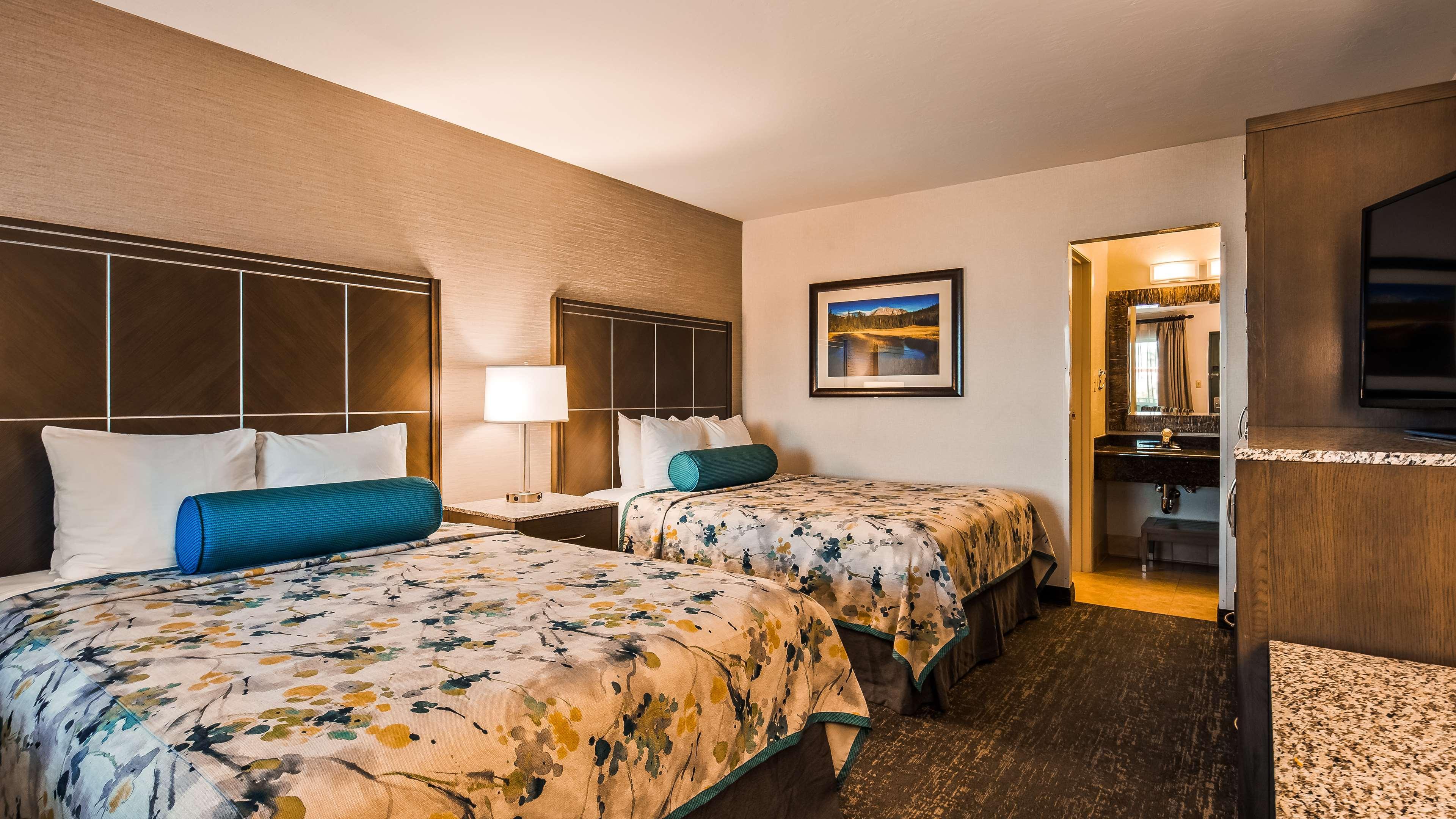 Best Western Plus Hilltop Inn Реддінг Екстер'єр фото